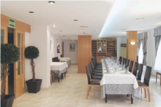 Herreros Hotel *
